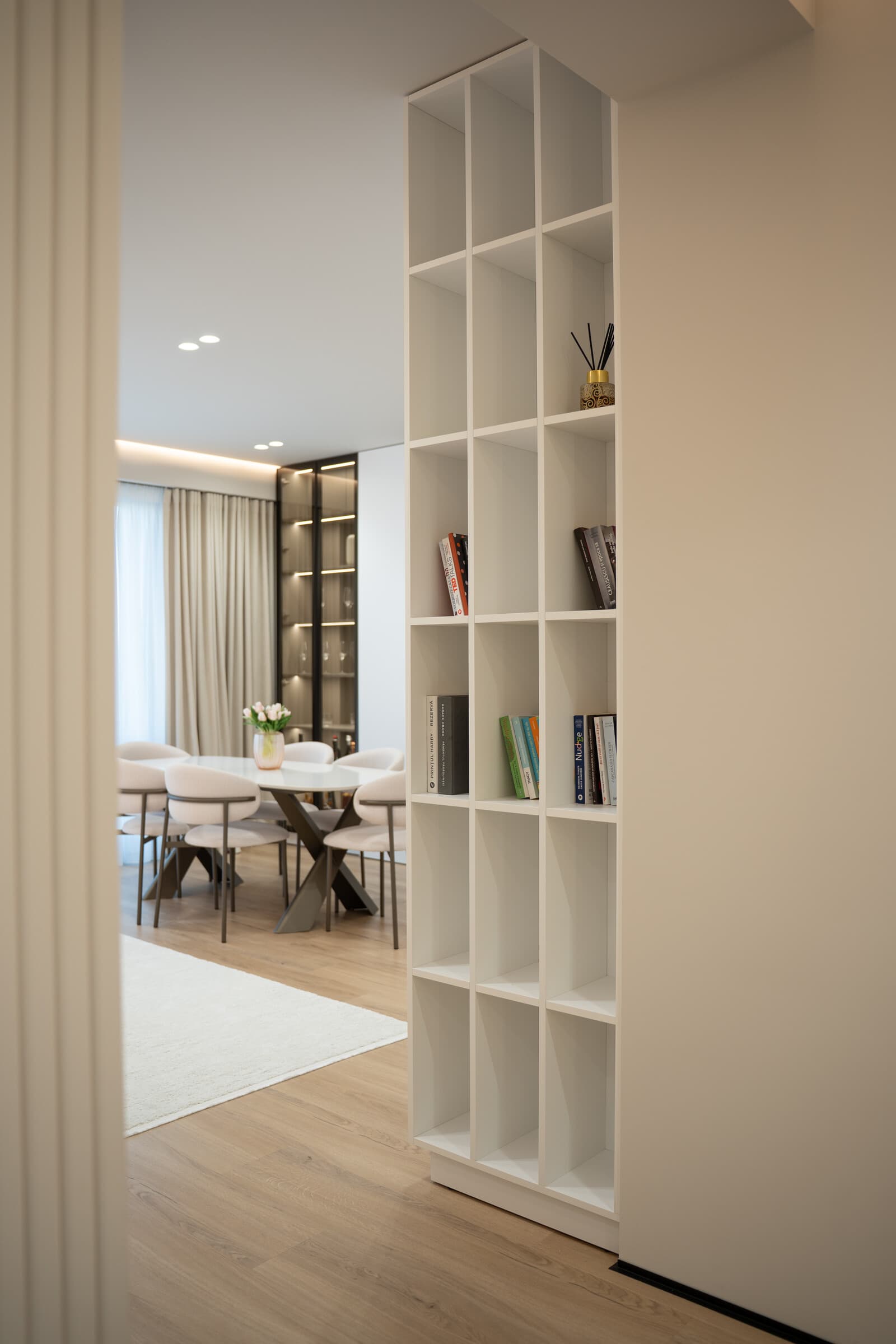 Strada Constantin Stere — Living, fotografia 15 din 21